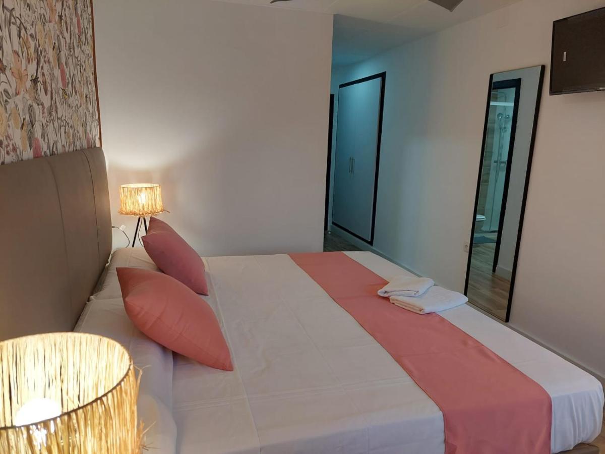 Hostal Garden Rous Paiporta Eksteriør billede